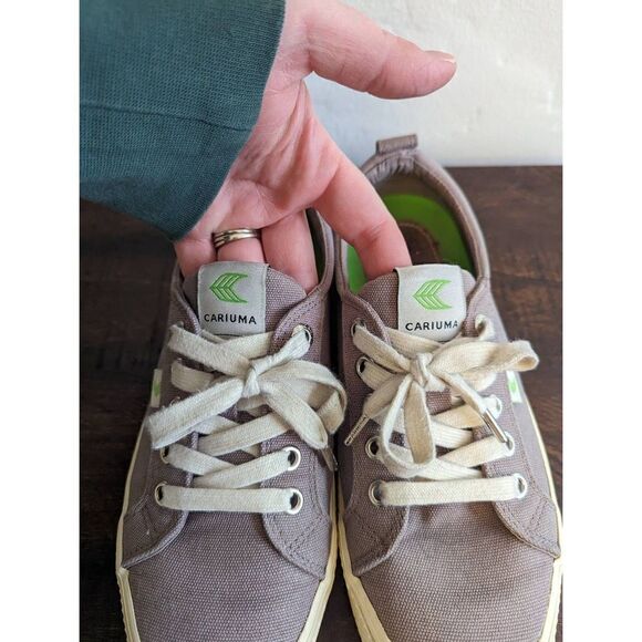 Cariuma Grey Canvas Low Top Sneaker Shoes - Size 6.5 - Picture 6 of 9